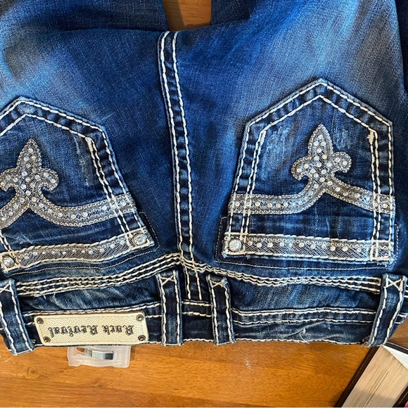 Rock revevls - Picture 2 of 2